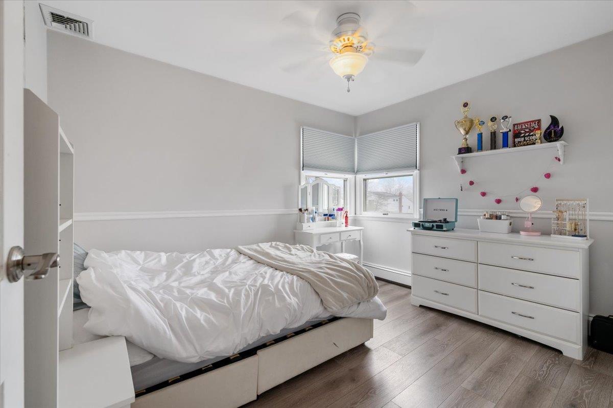124 Meroke Lane, East Islip, Florida image 20