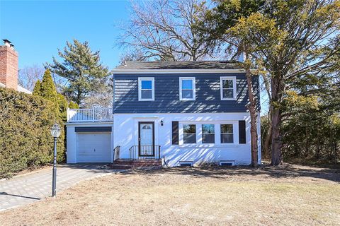 3 Maple Street, Garden City, NY 11530 - MLS#: 828424