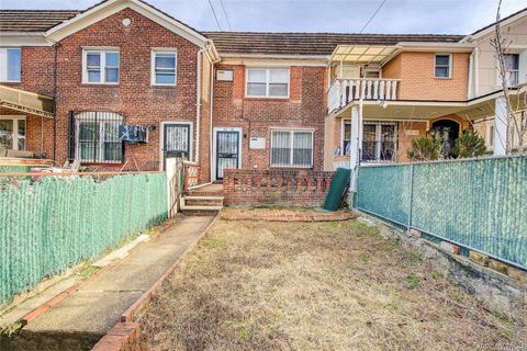 Photo of 102-20 63rd Road, Forest Hills, NY 11375 (MLS # 953063)