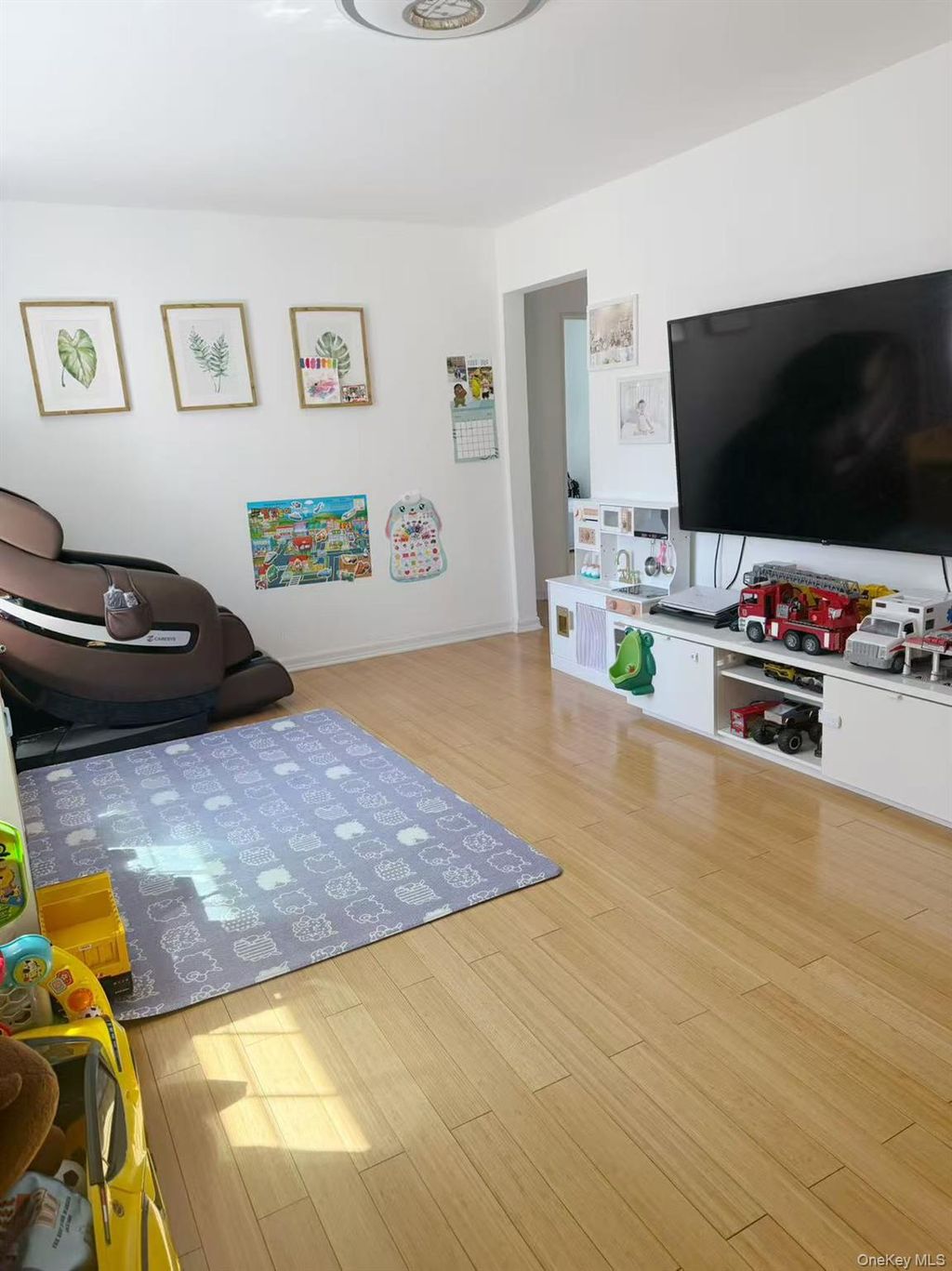 Photo of 22305 69th Avenue #A, Oakland Gardens, NY 11364 (MLS # 984217)