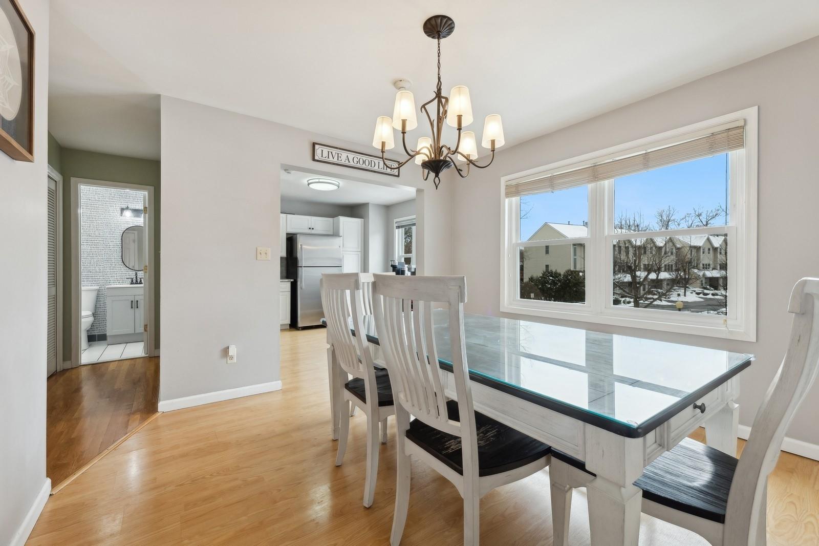 28 Austin Douglas Way, Clarkstown, New York image 18