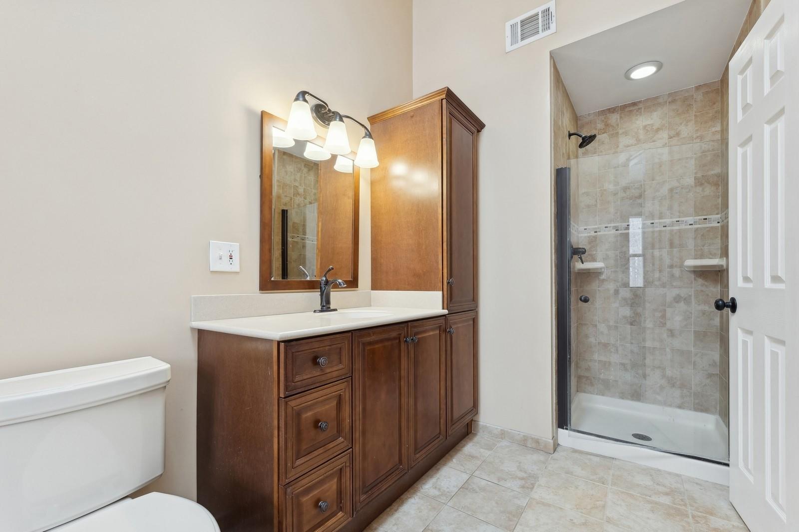 28 Austin Douglas Way, Clarkstown, New York image 34