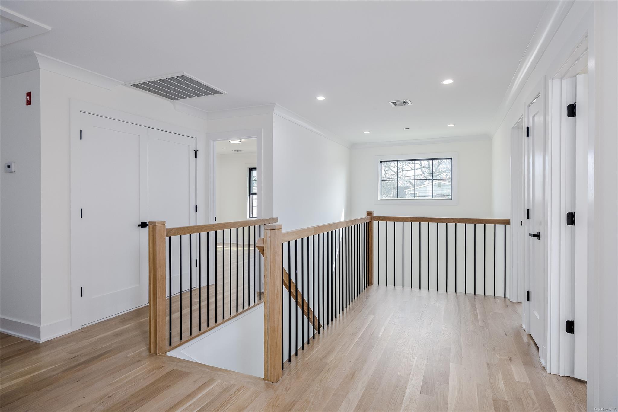 14 Marlboro Pl, Bellmore, New York image 20