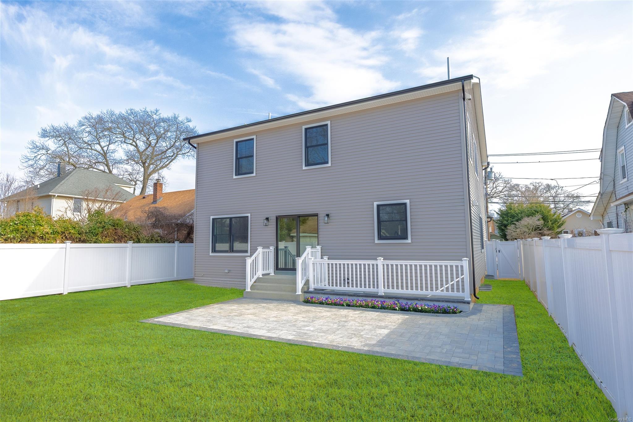 14 Marlboro Pl, Bellmore, New York image 4