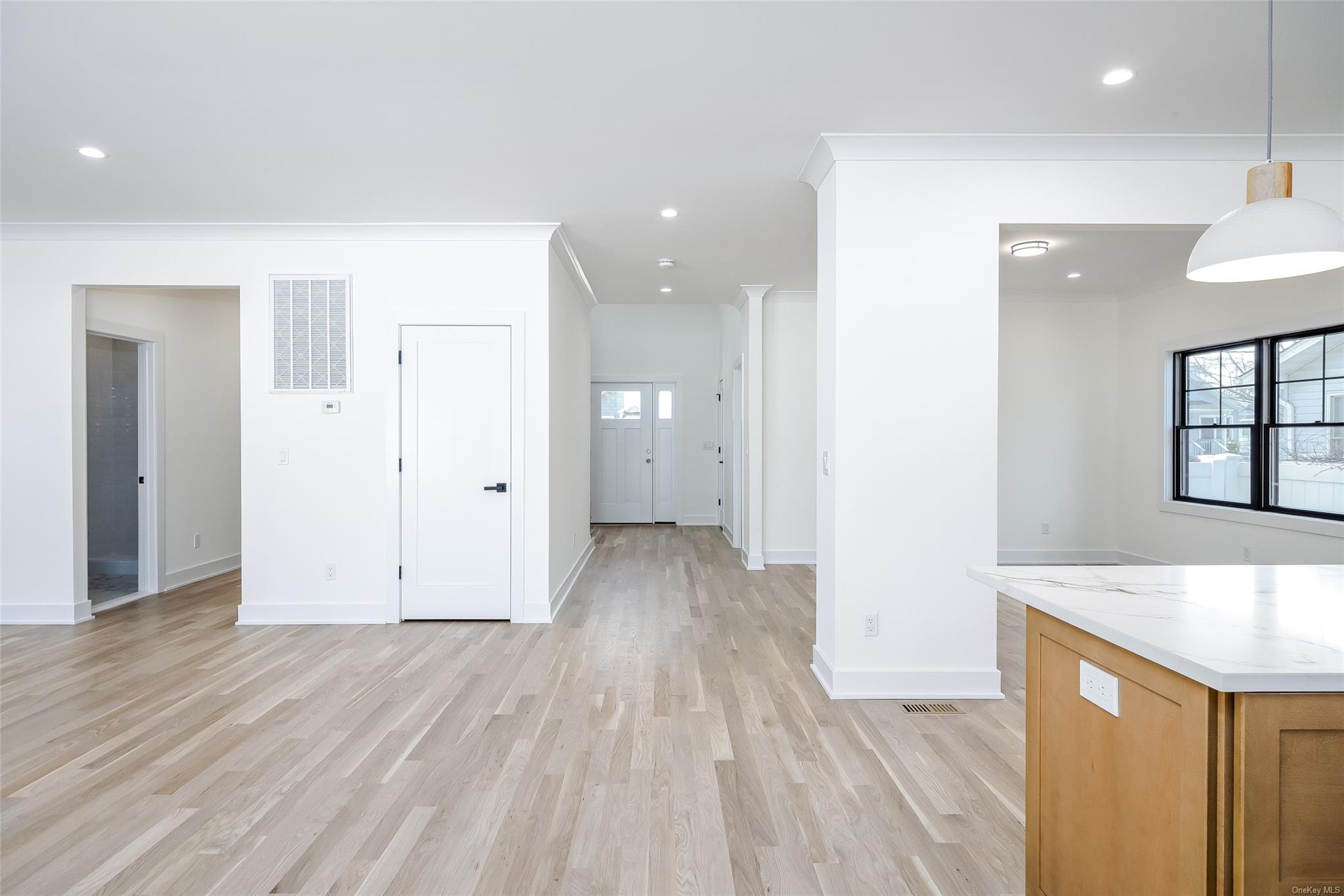 14 Marlboro Pl, Bellmore, New York image 16