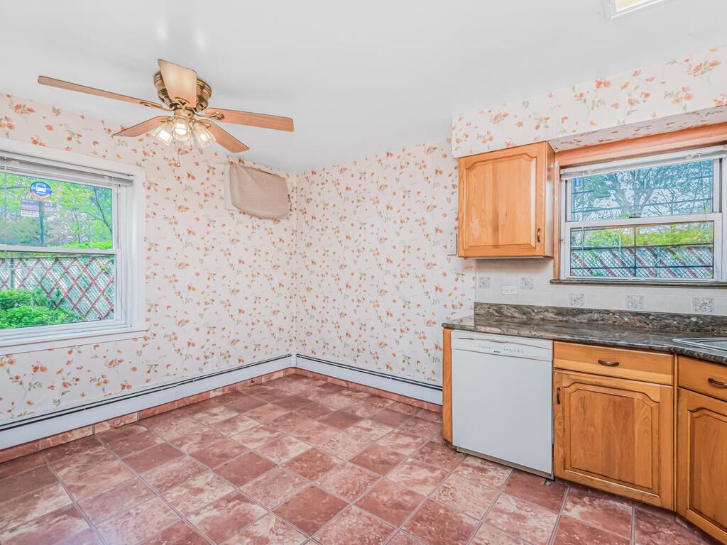 1313 Kearney Avenue, Bronx, New York image 14