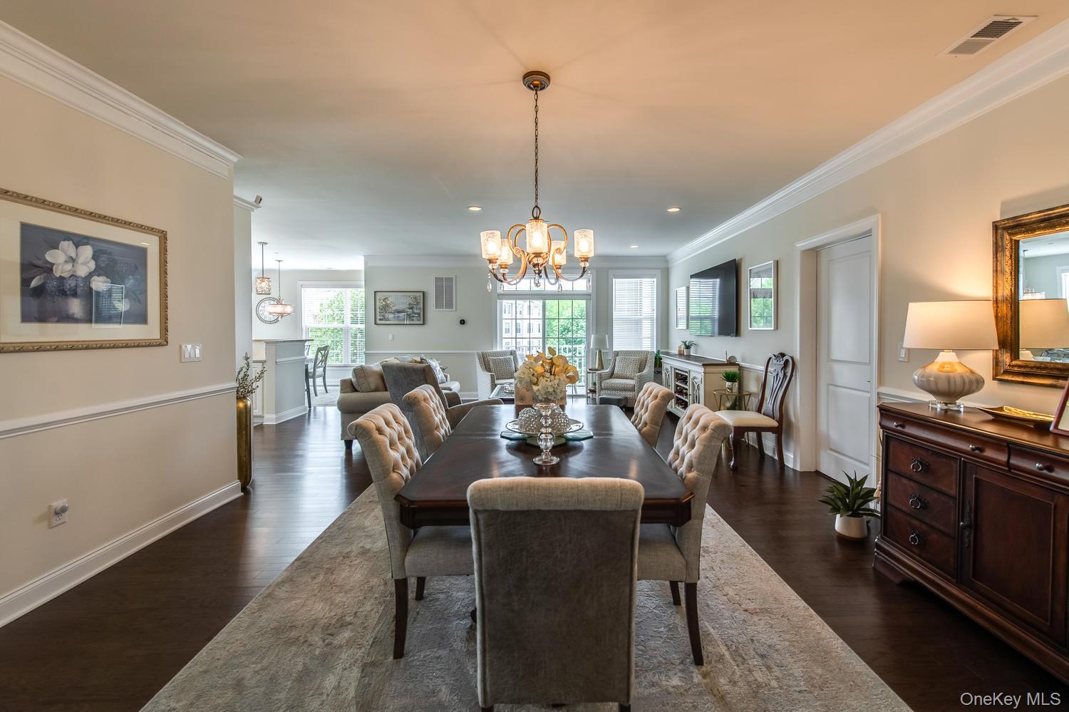 835 Regency Drive