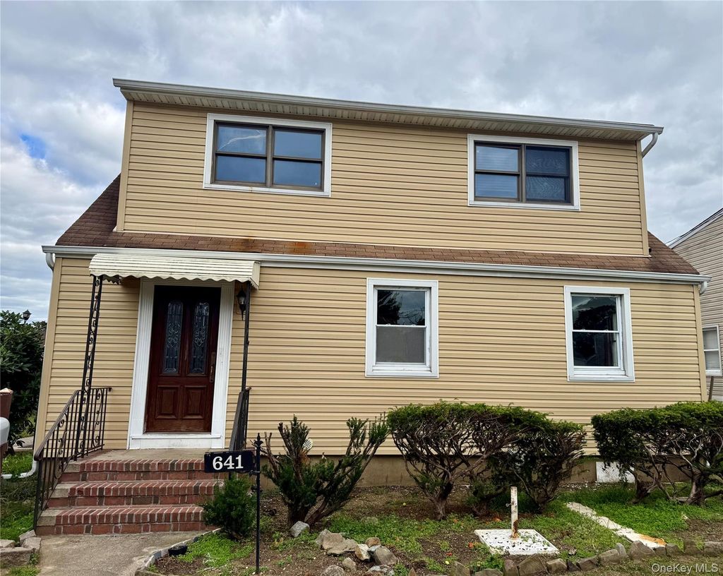 Photo of 641 Lowell Road, Uniondale, NY 11553 (MLS # 923437)