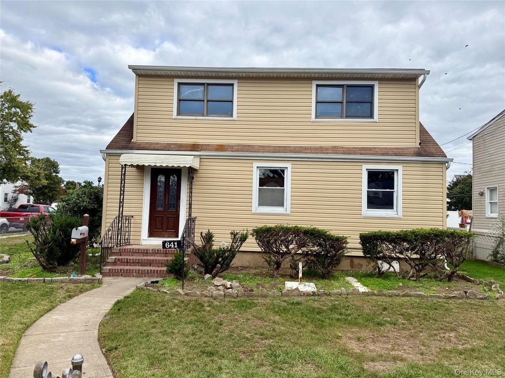 Photo of 641 Lowell Road, Uniondale, NY 11553 (MLS # 923437)