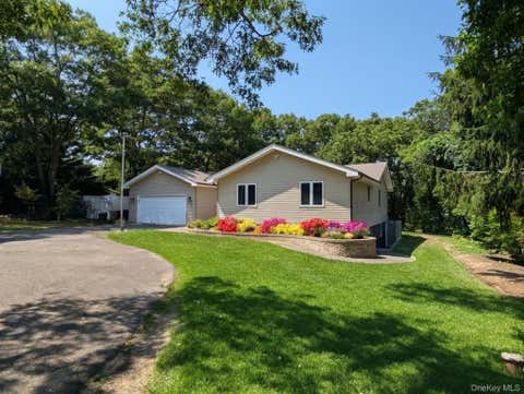 Homes For Sale - 27 Hickory Avenue<br/> Farmingville, NY 11738