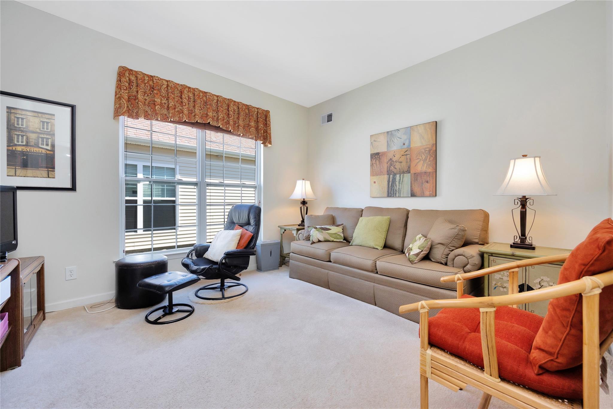 60 Louden Loop #60, Mount Sinai, New York image 17