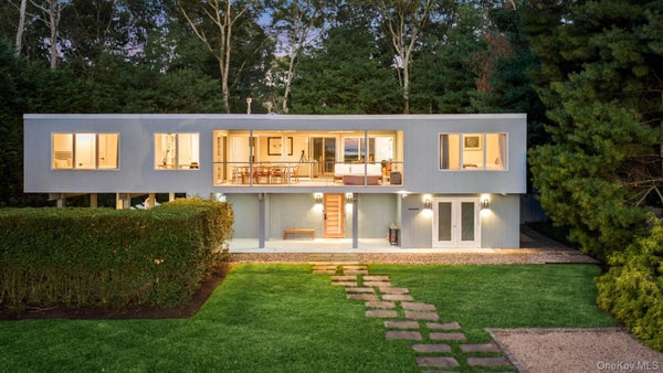 1039 SPRINGS FIREPLACE RD, EAST HAMPTON, NY 11937 - Image adca508b4bfecbbddf5d752ea320c438/2559796693