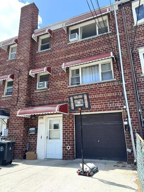 4016 E Tremont Avenue Bronx NY 10465