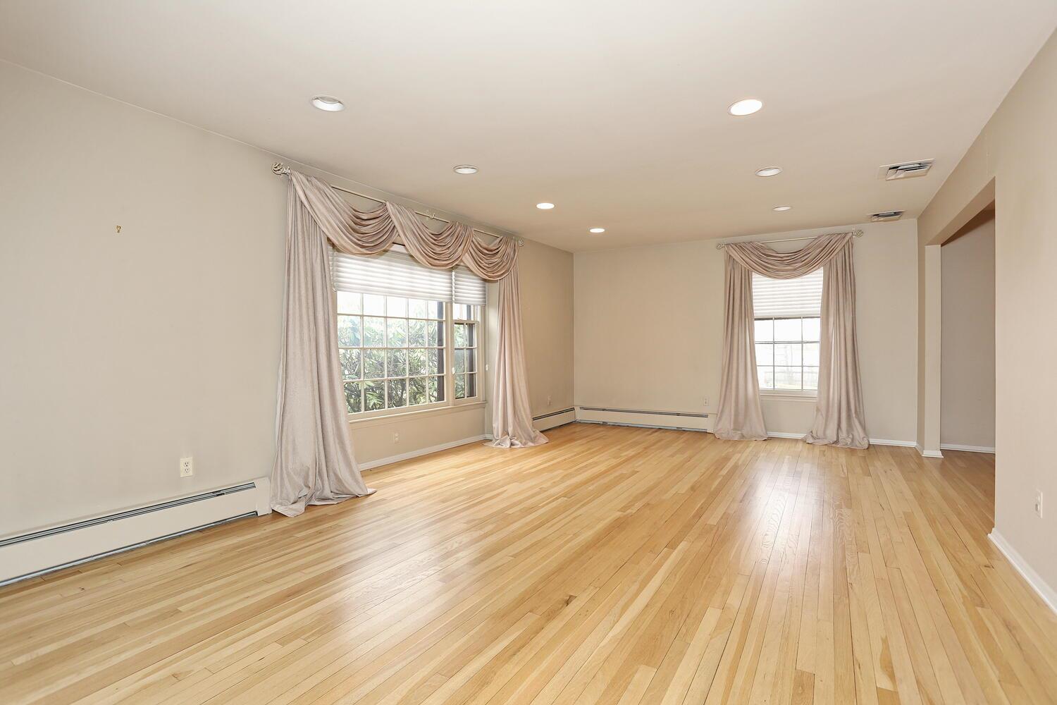16 Lancaster Drive, Suffern, New York image 4