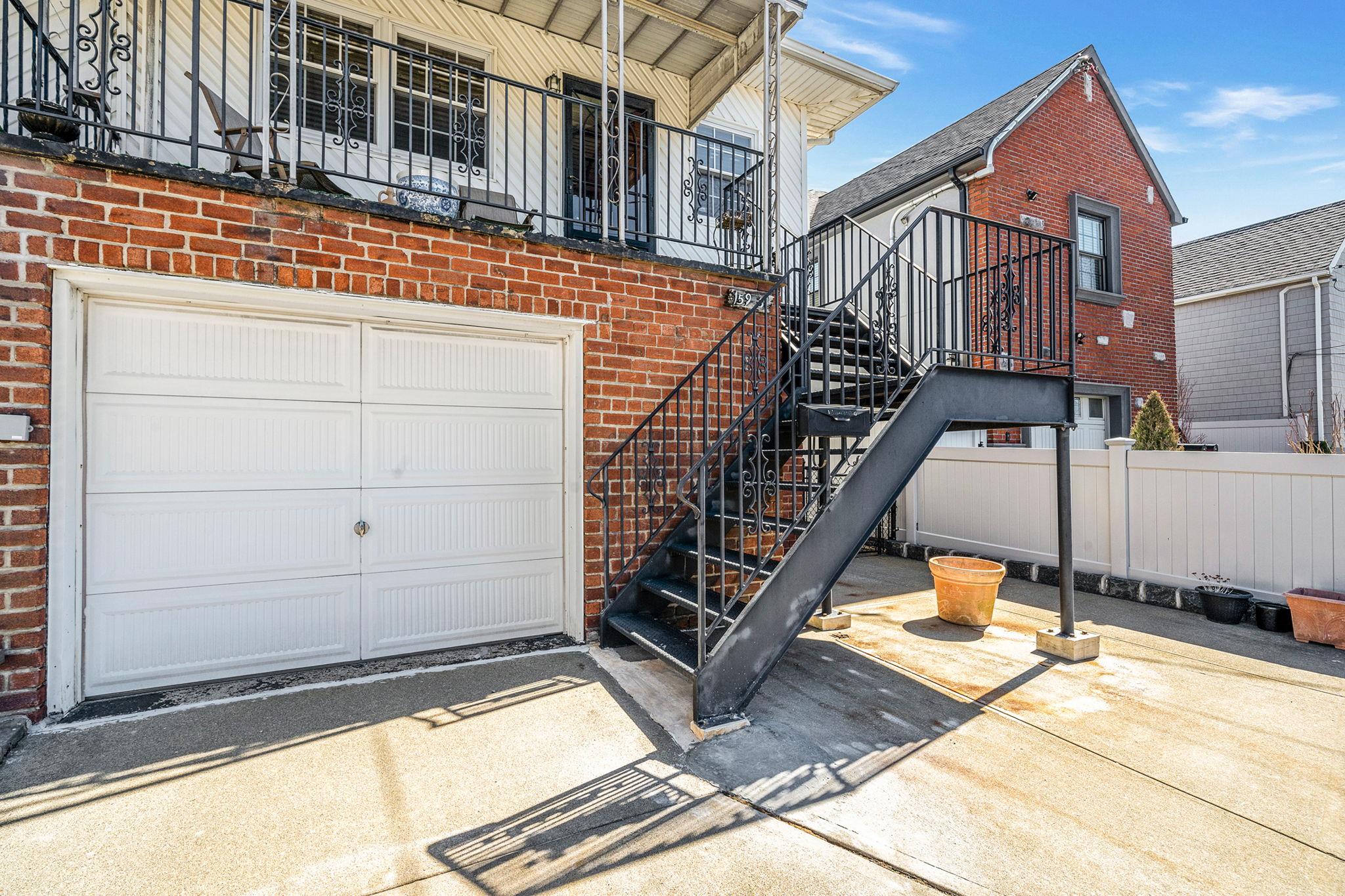 15931 W 95th Street, Howard Beach, New York image 4