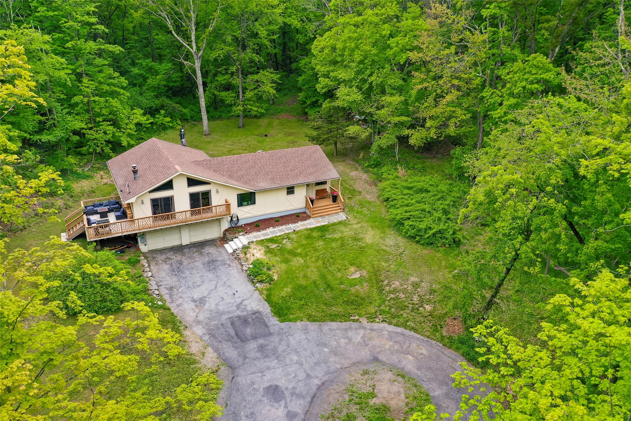 225 N Smith Road, Lagrangeville, New York image 3