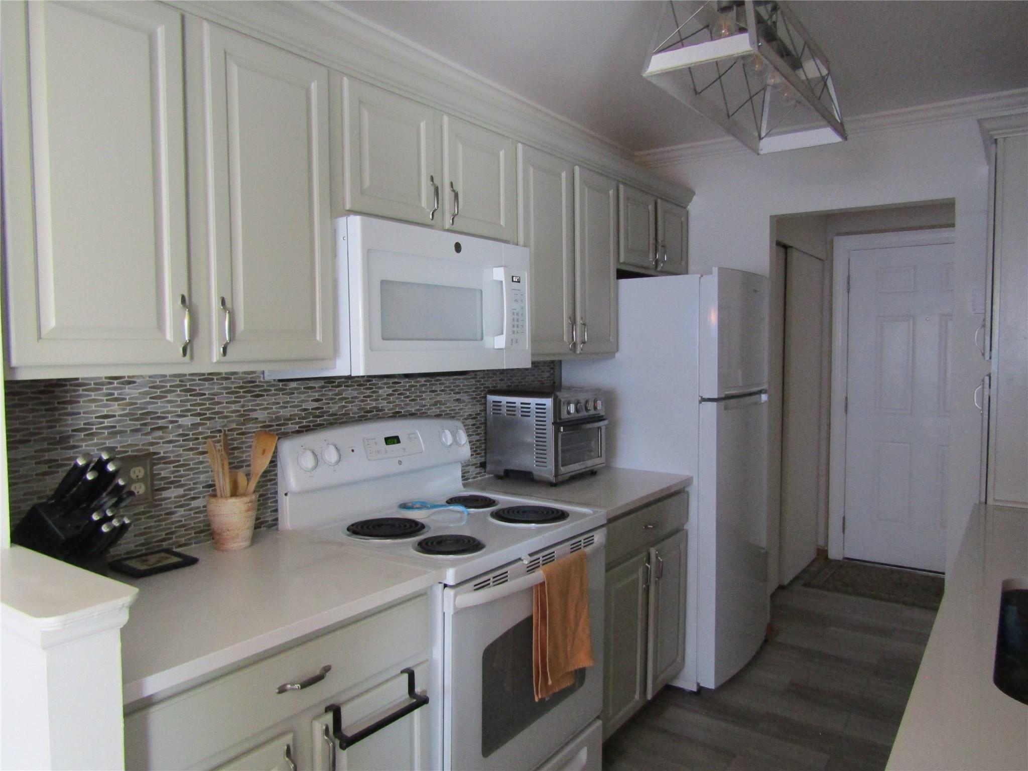 15 Club House Drive #2G, Fishkill, New York image 5