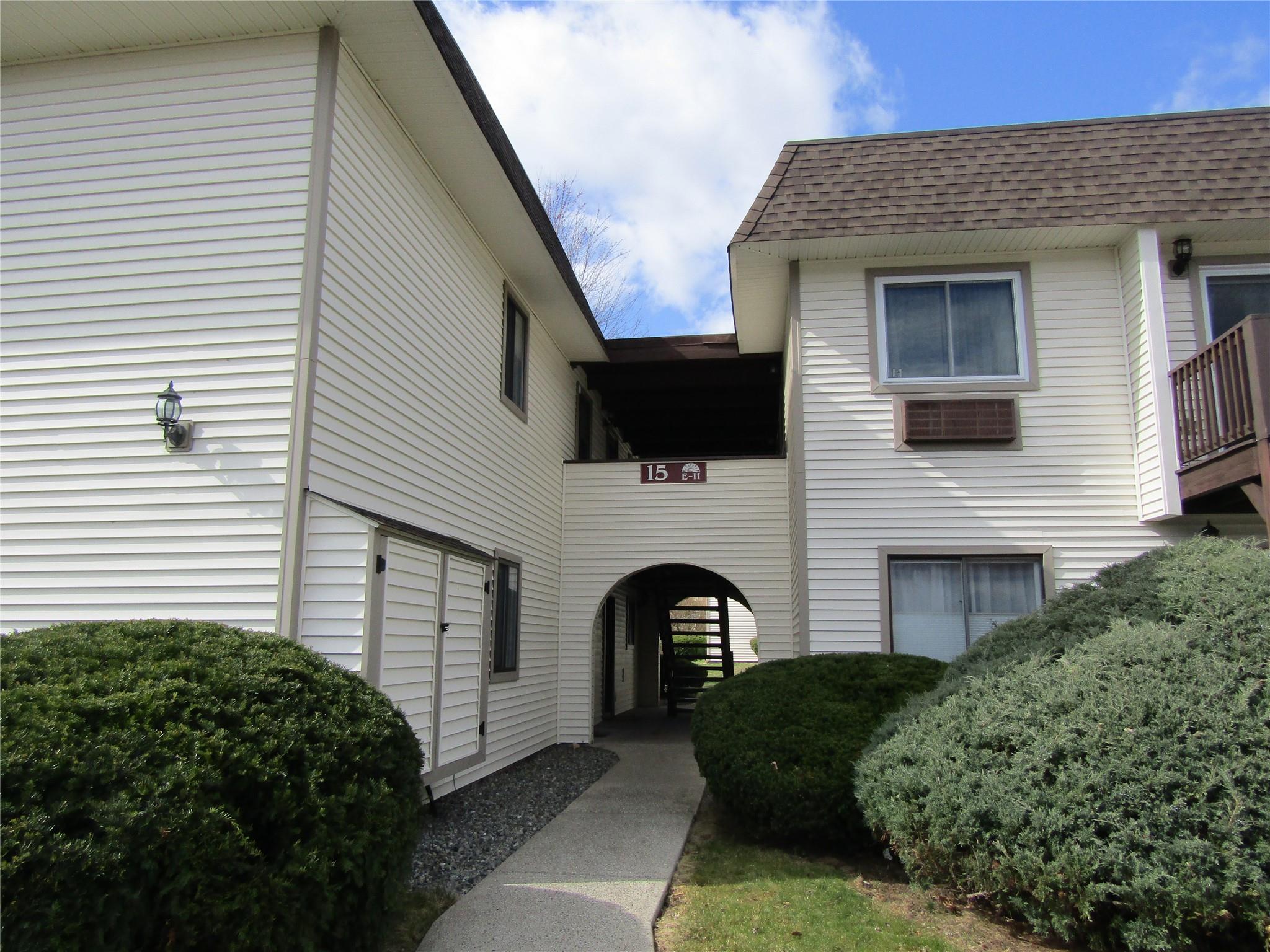 15 Club House Drive #2G, Fishkill, New York image 1