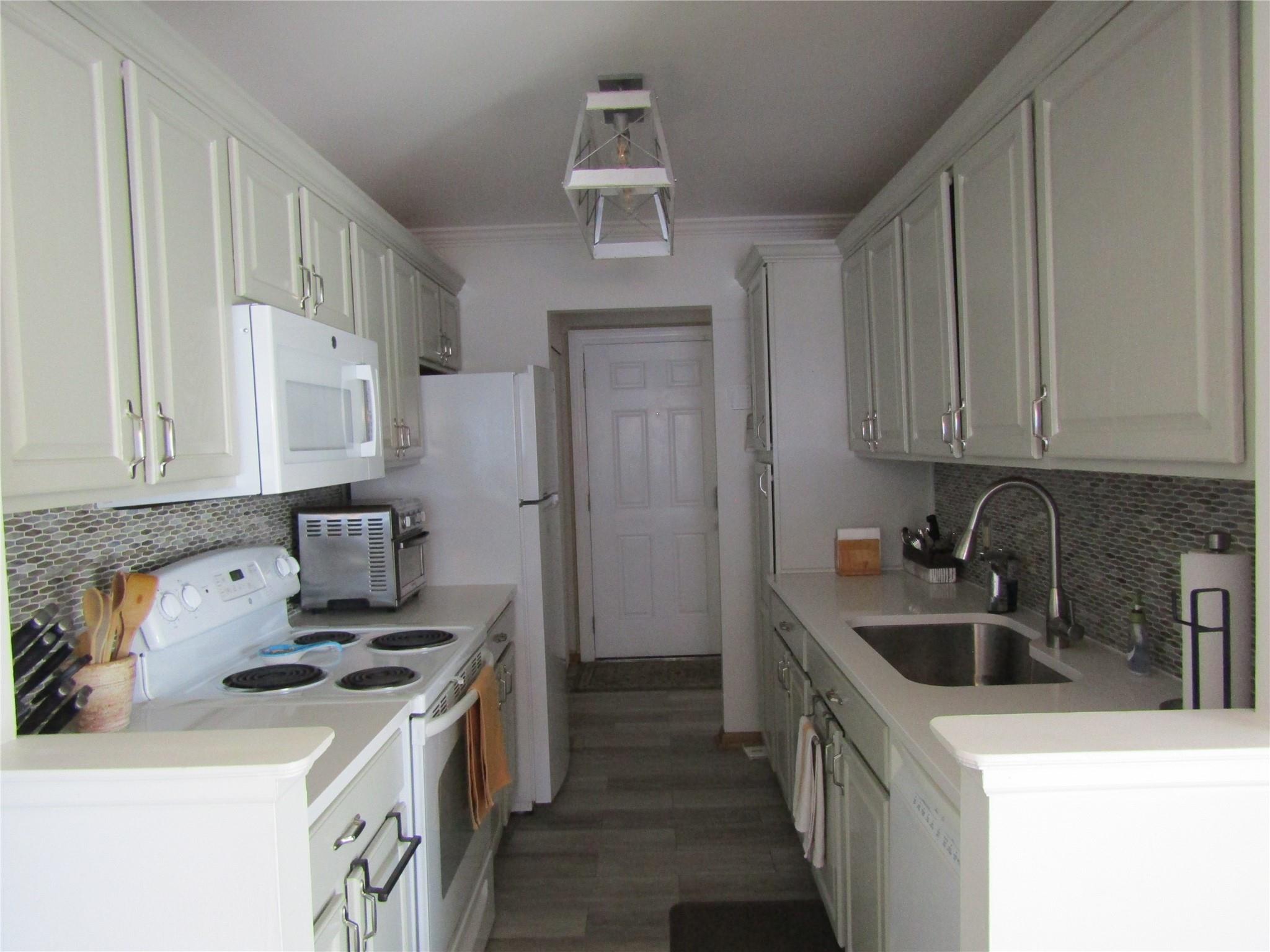 15 Club House Drive #2G, Fishkill, New York image 6