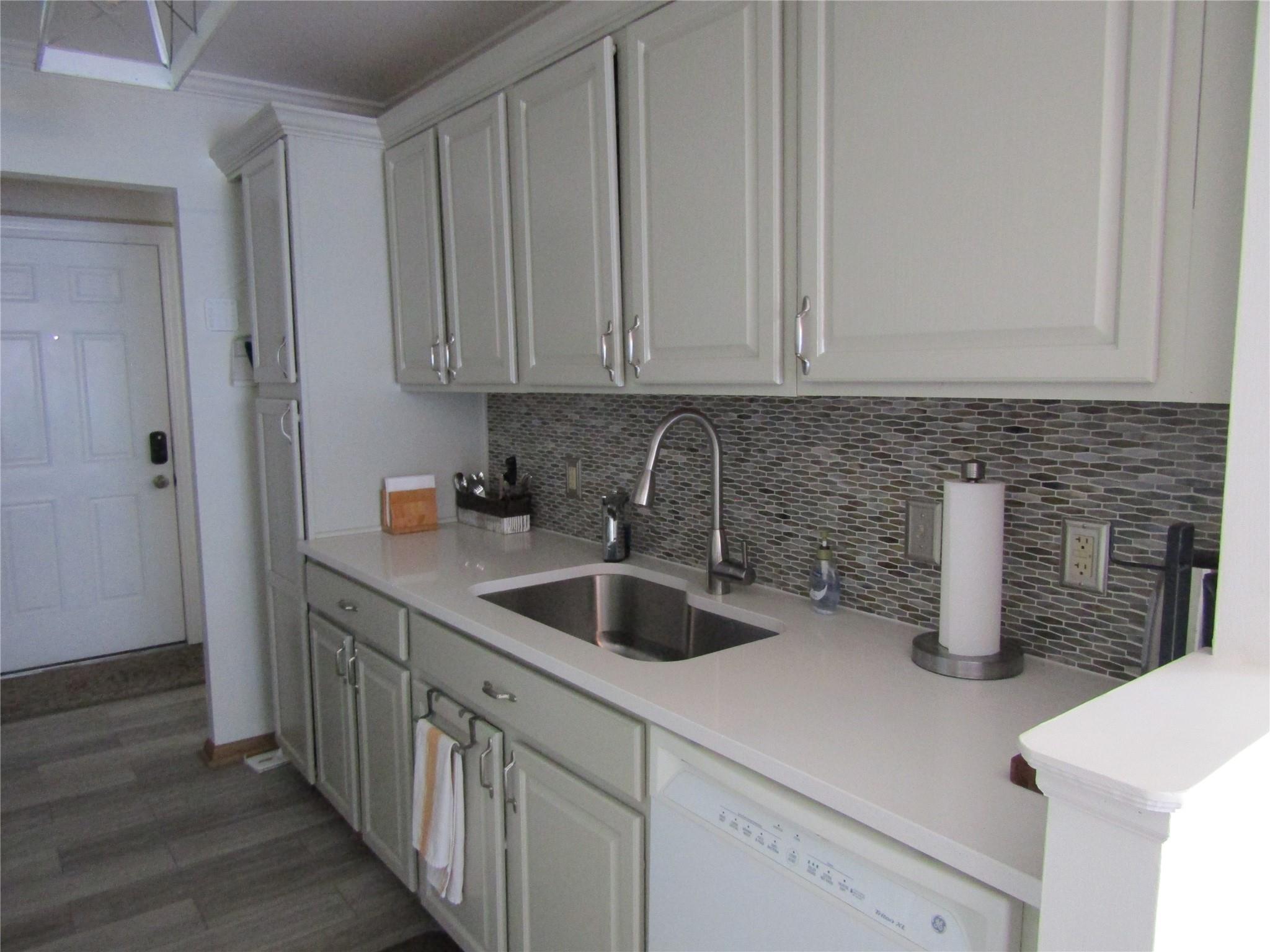 15 Club House Drive #2G, Fishkill, New York image 4