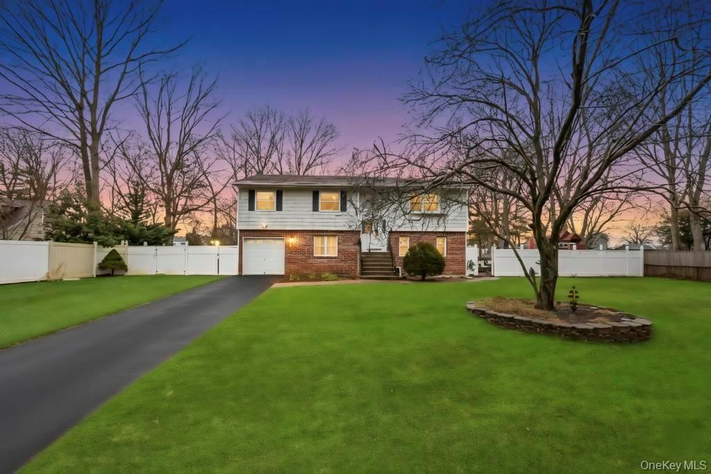 Photo of 542 Freeman Avenue, Brentwood, NY 11717 (MLS # 951709)