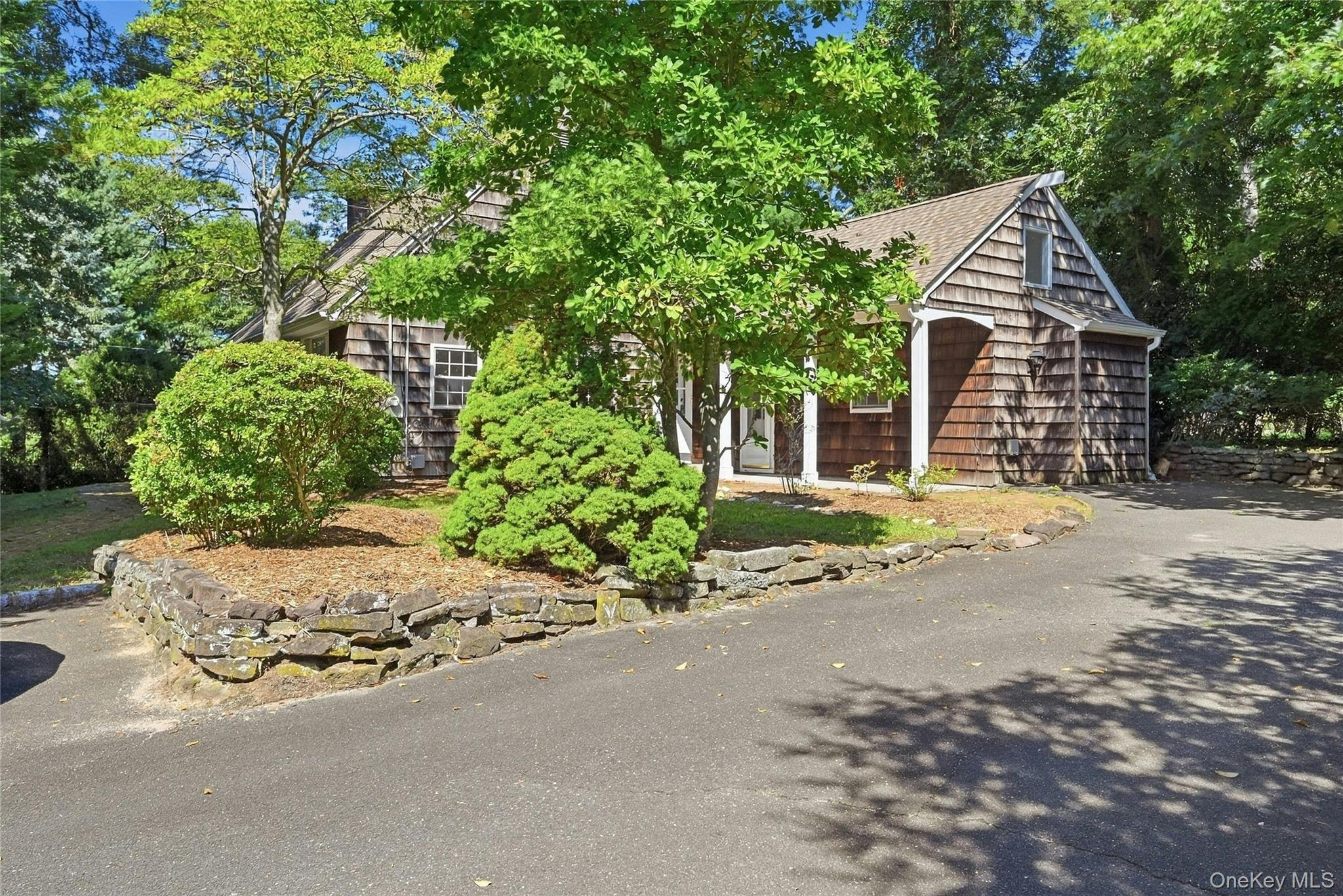 15 Shore Oaks Drive