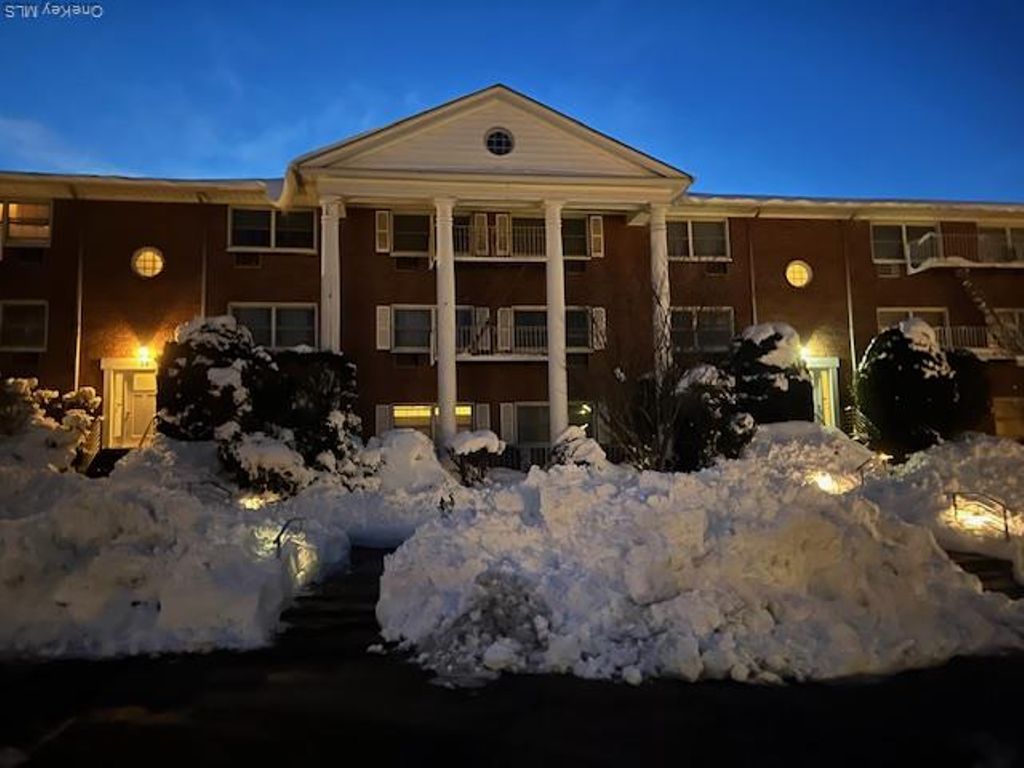 Photo of 27 Maple Avenue #3B, Hastings-on-Hudson, NY 10706 (MLS # 964888)