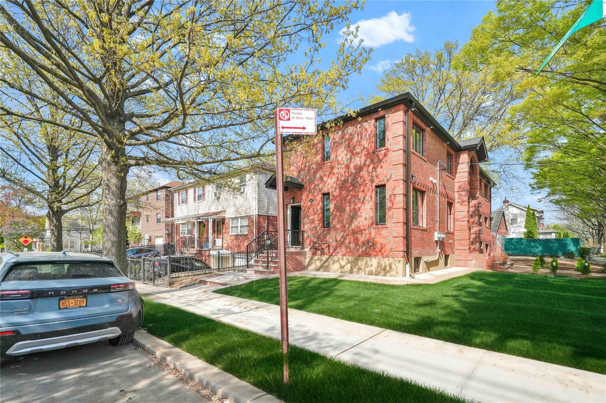 76-17 162 Street