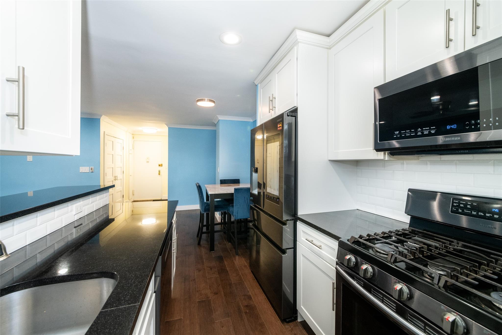 16 Lake #3D, White Plains, New York image 1