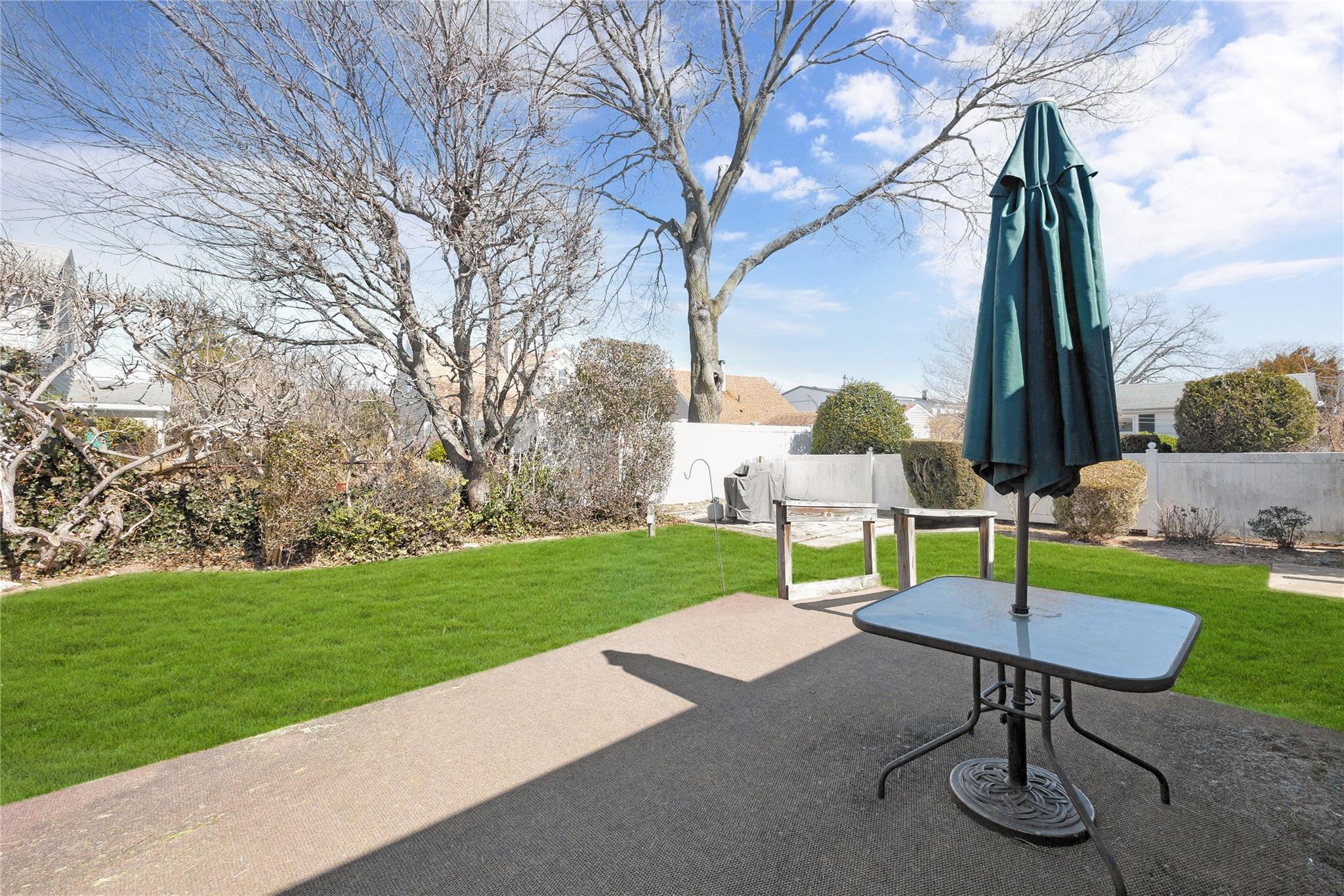 26 Steuben Avenue, Bethpage, New York image 4