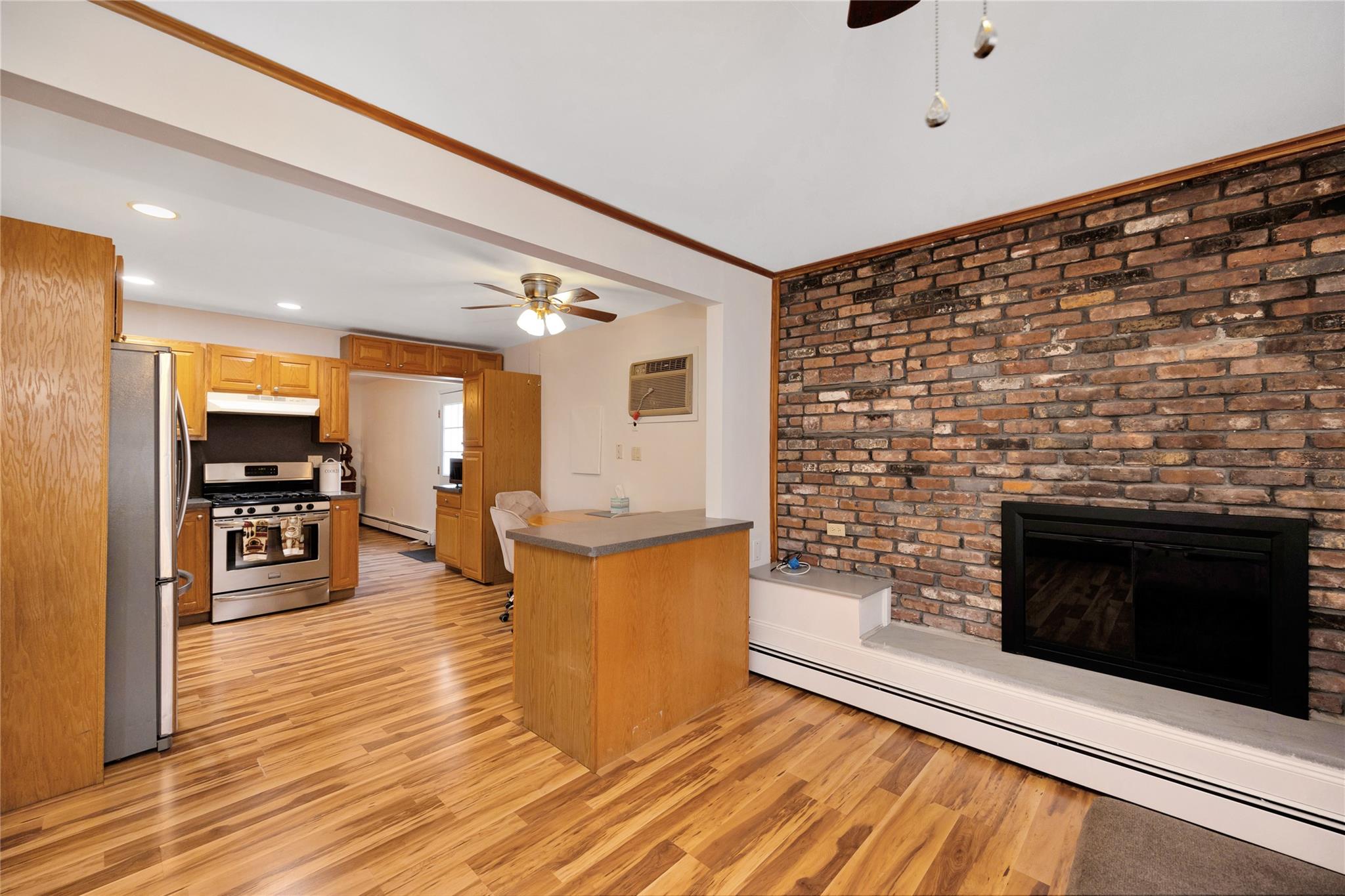 26 Steuben Avenue, Bethpage, New York image 12