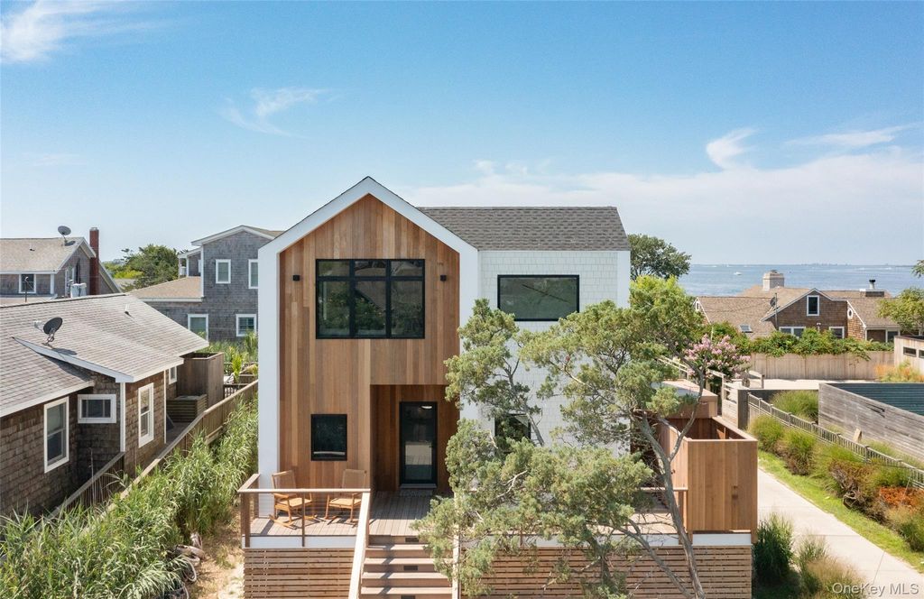 Photo of 319 Wilmot Road, Ocean Beach, NY 11770 (MLS # 901003)