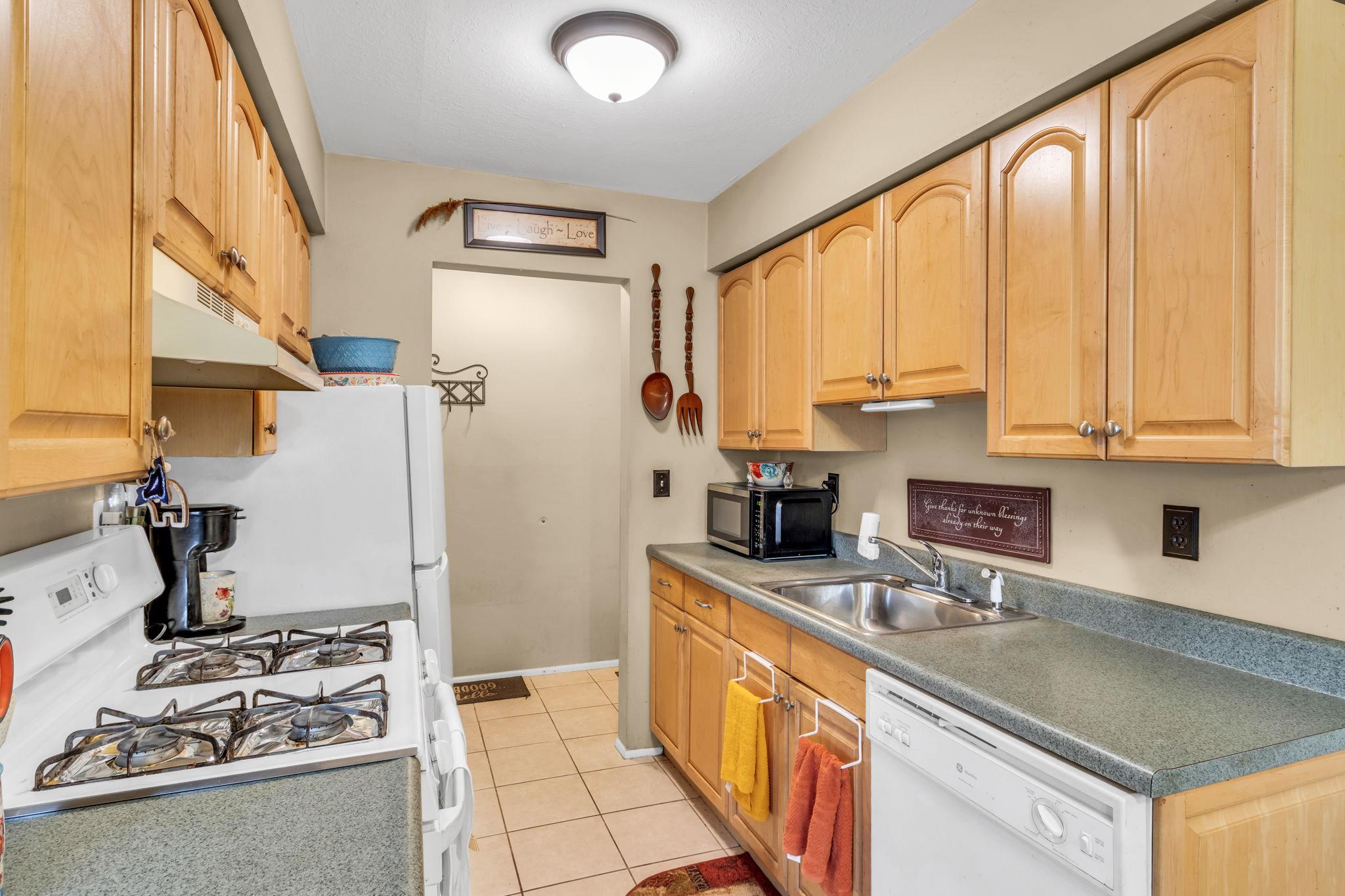 21 Roundtree Circle, Piermont, New York image 15