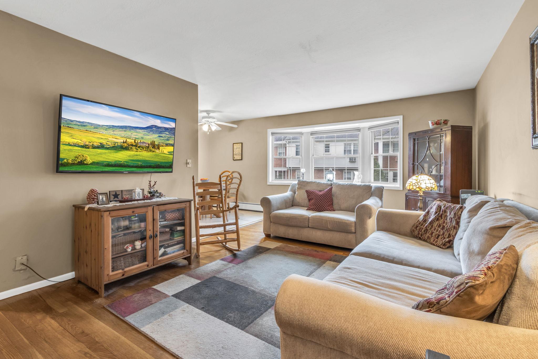 21 Roundtree Circle, Piermont, New York image 5