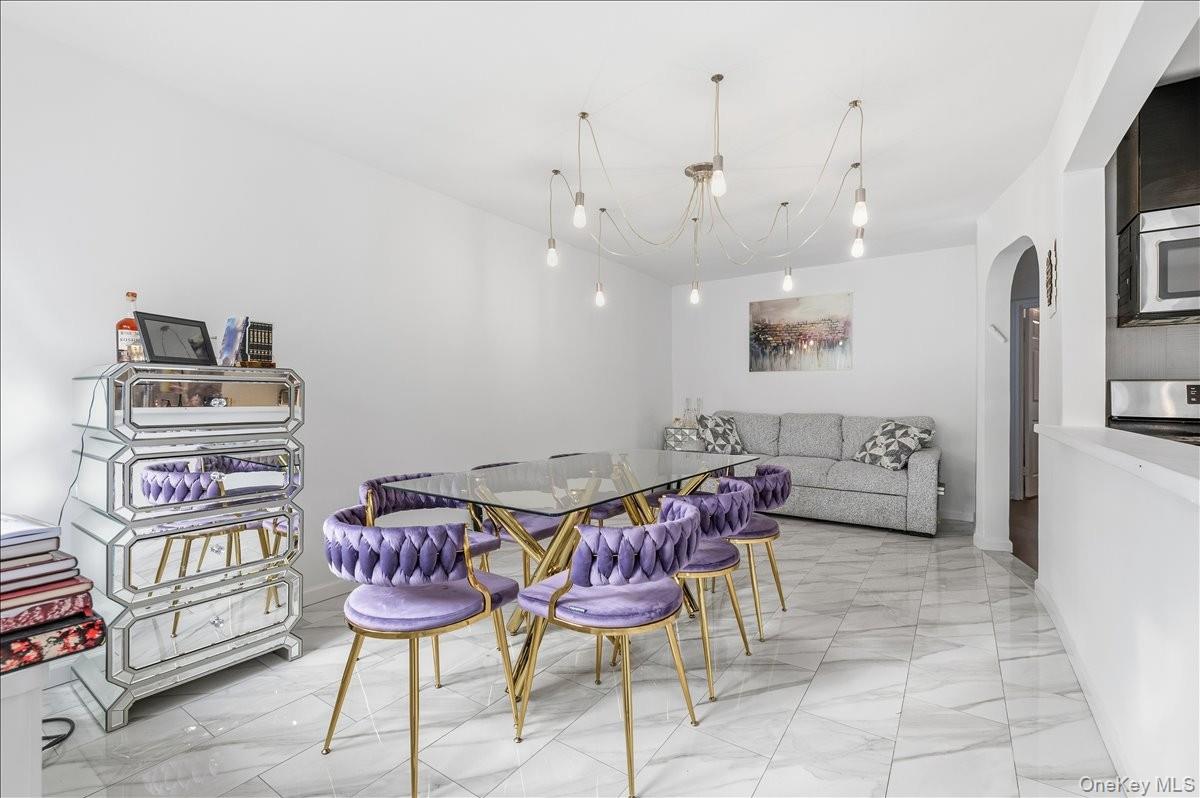 1210 Plainview Avenue