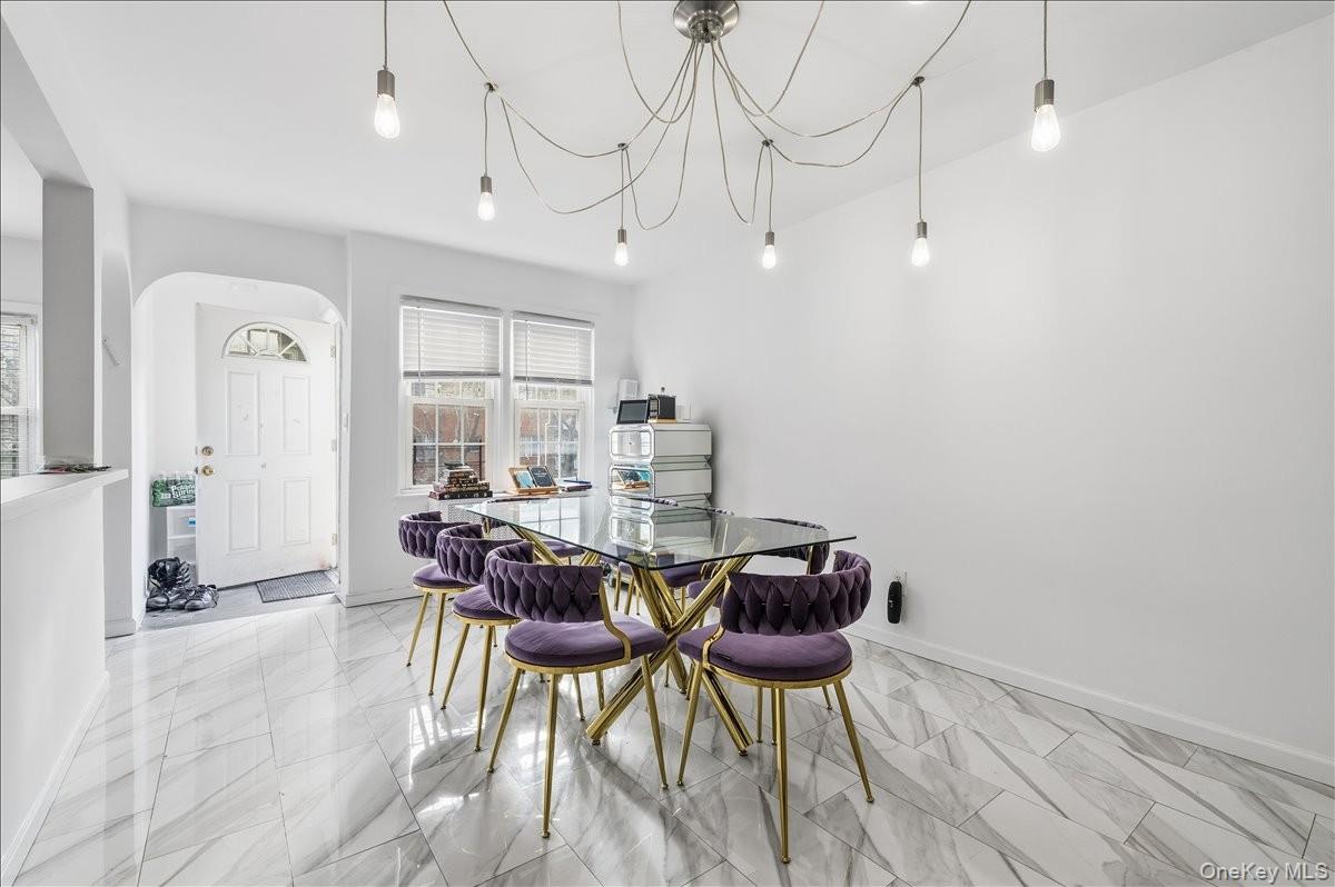 1210 Plainview Avenue