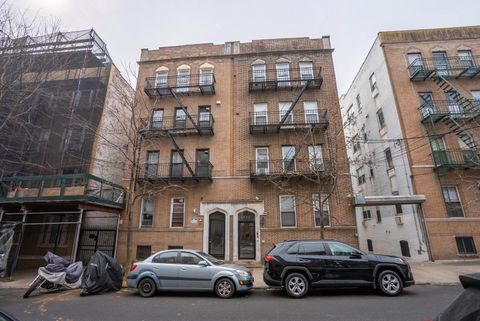 842 43RD Street Brooklyn NY 11232
