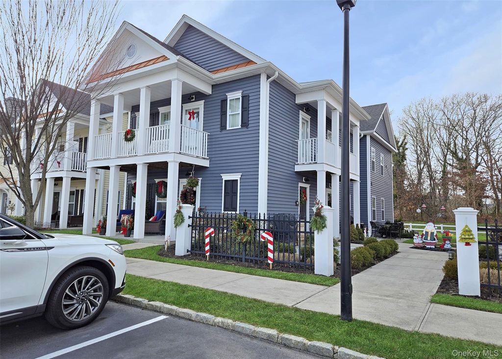 Photo of 20 Bayard Drive, Great River, NY 11730 (MLS # 944604)