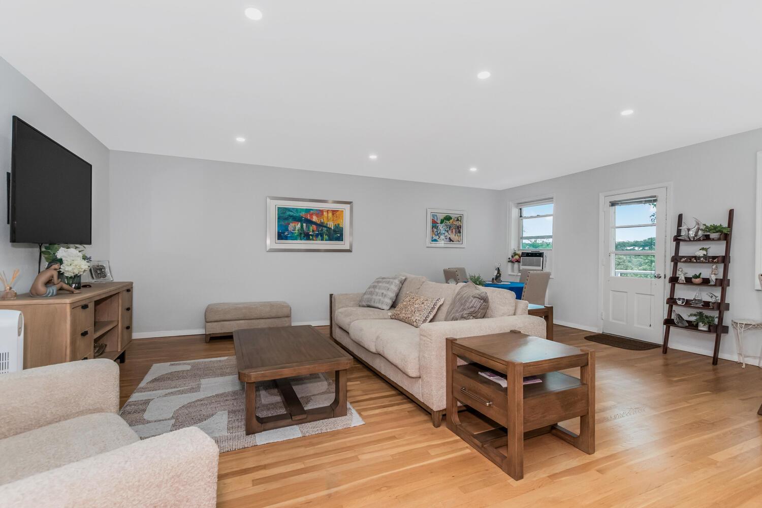 1255 North Avenue A - 5H