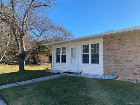 274 Berwick Court A Ridge NY 11961