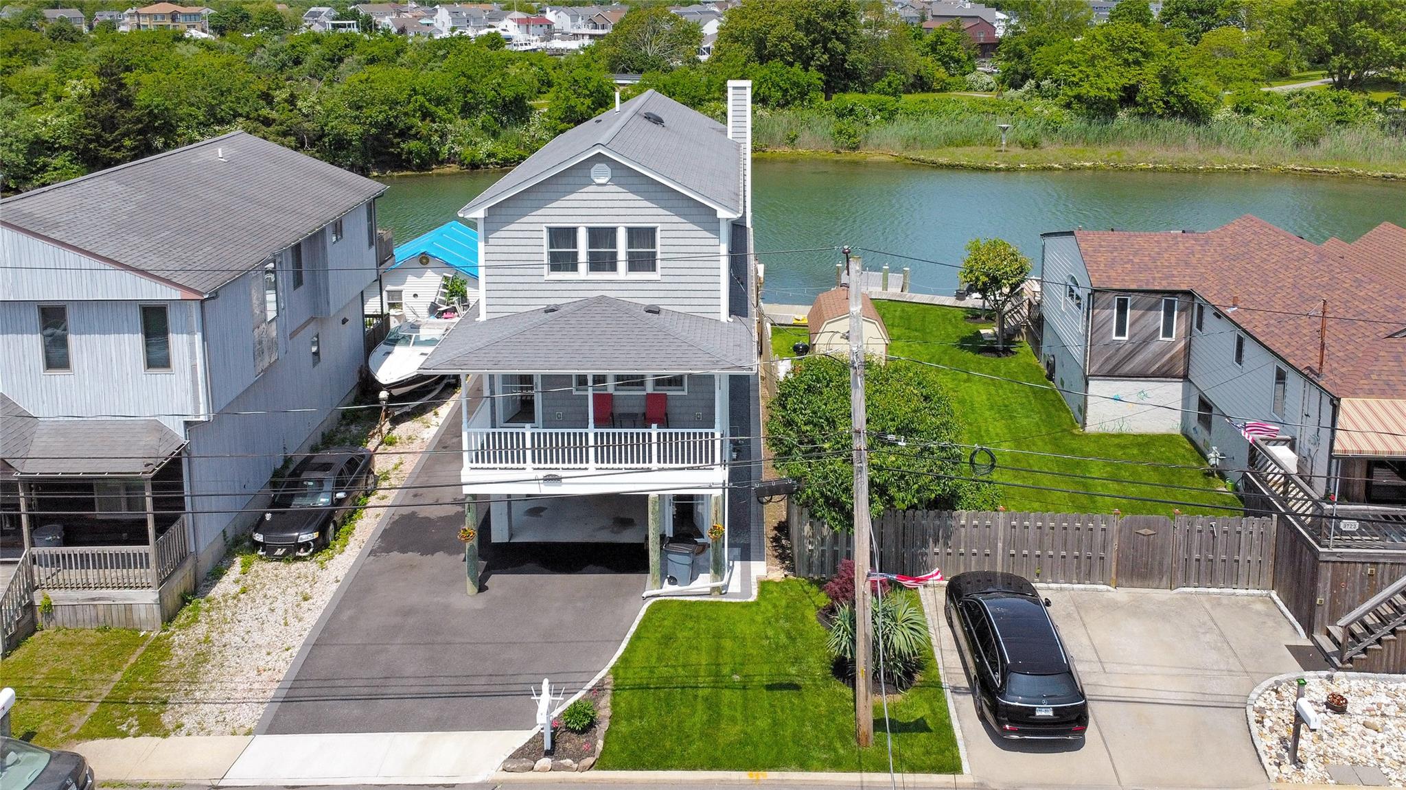 3717 Somerset Drive, Seaford, New York image 3