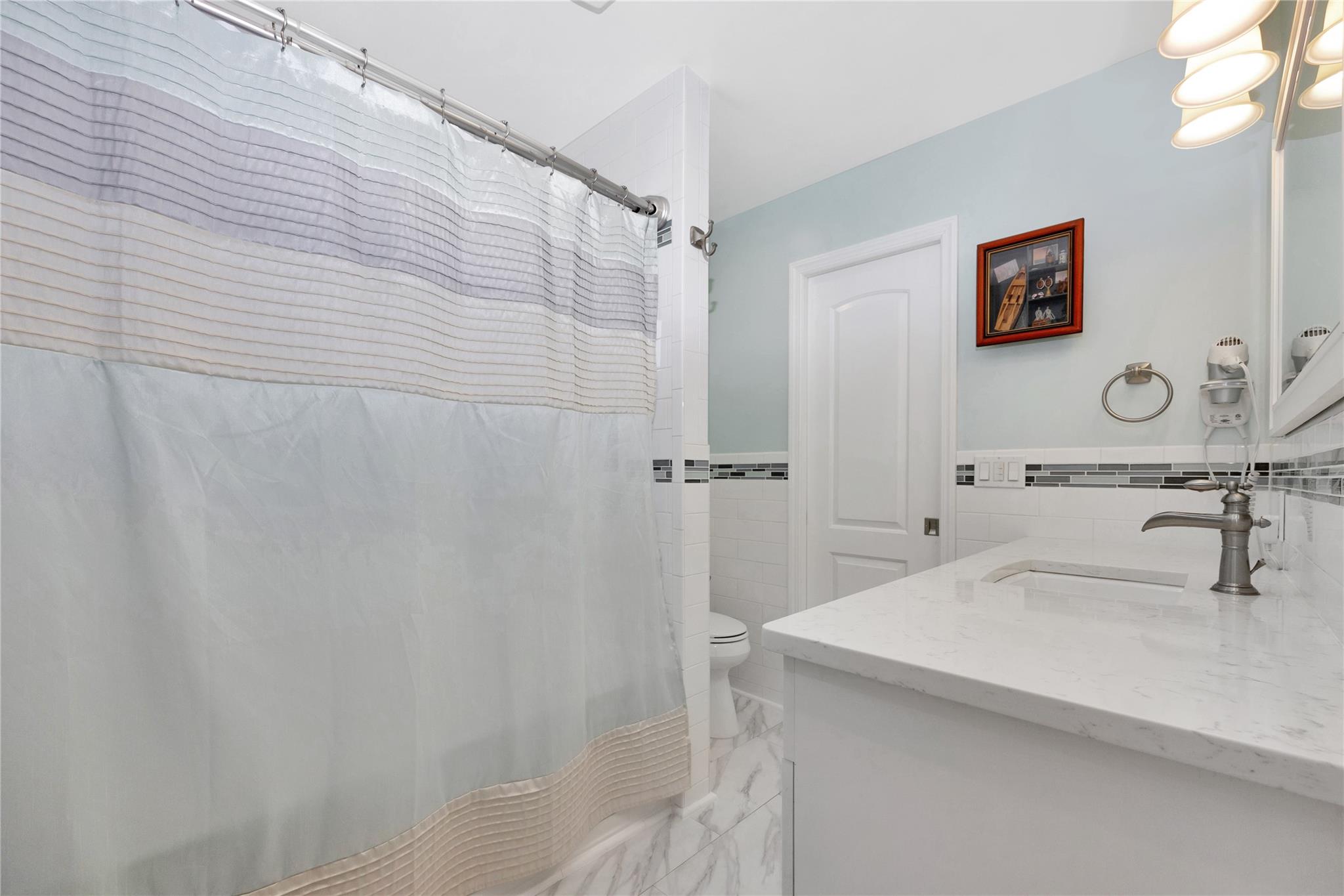 3717 Somerset Drive, Seaford, New York image 23