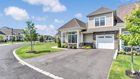 333 Wavell Avenue, Yaphank, NY 11980 - MLS#: 874763