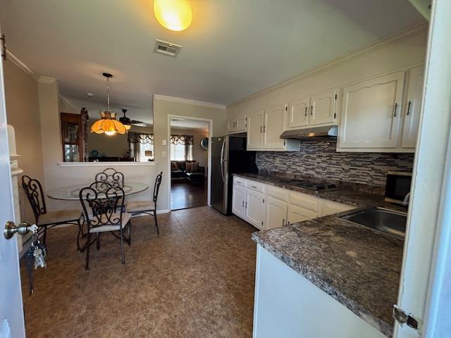 185A Ventry Court Ct, Ridge, New York image 3