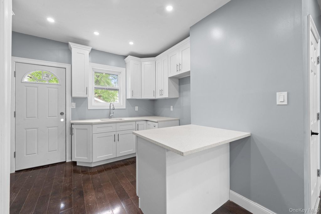 Photo of 11406 Inwood Street, Jamaica, NY 11436 (MLS # 996138)