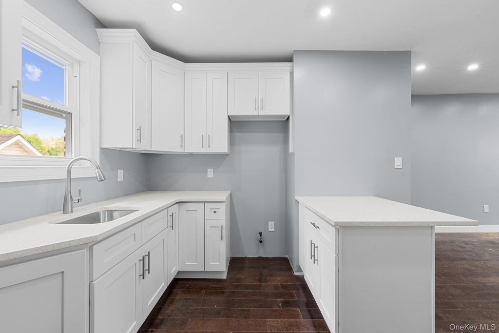 Photo of 11406 Inwood Street, Jamaica, NY 11436 (MLS # 996138)