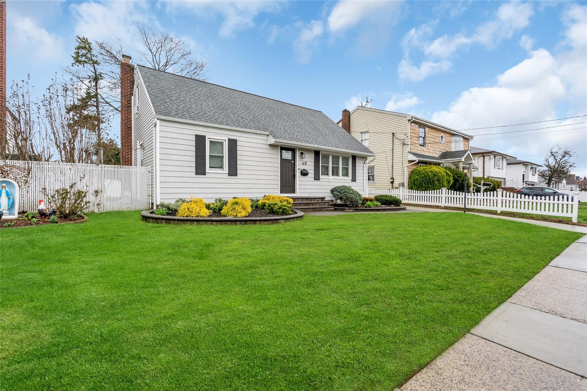 49 Marvin Avenue, Uniondale, New York image 2