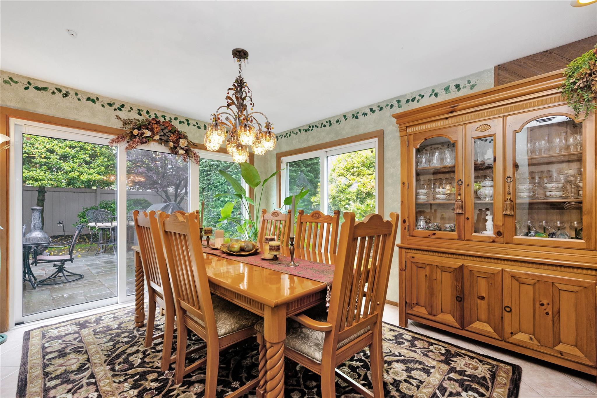 5 Oak Brook Lane, Merrick, New York image 16