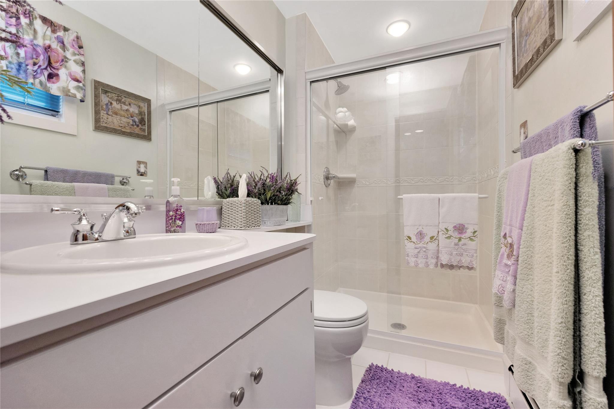 5 Oak Brook Lane, Merrick, New York image 22
