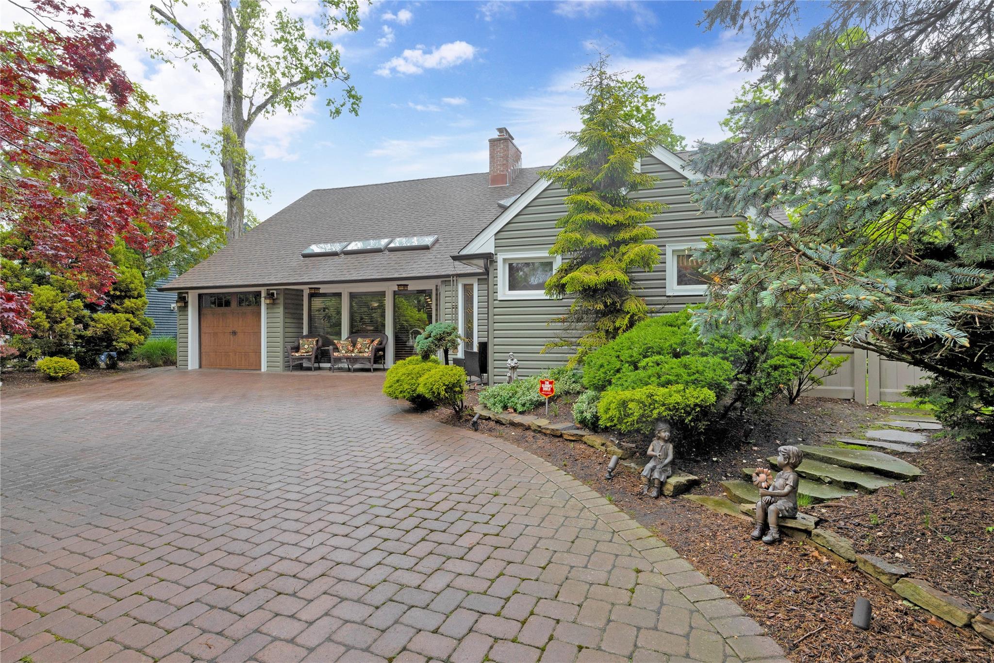 5 Oak Brook Lane